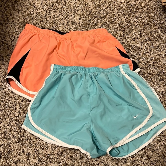 Nike athletic shorts - Picture 1 of 5